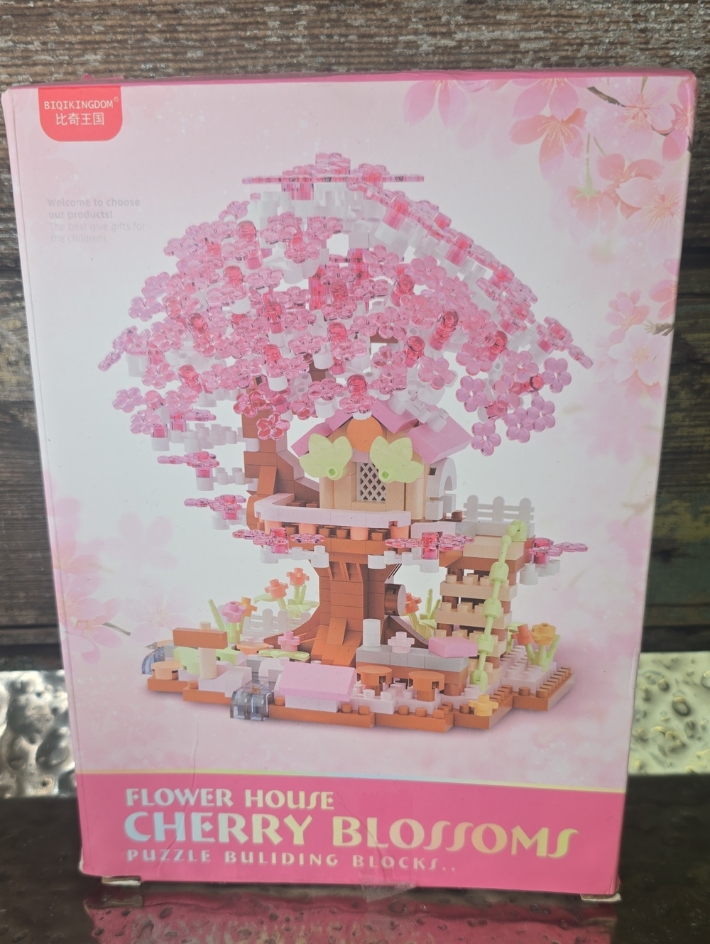 Cherry Blossoms Flower House Building Set - Pink, NEW